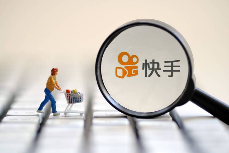 **标题：快手新势力：借助带刷网，轻松登顶热门，成为万众瞩目焦点！**
